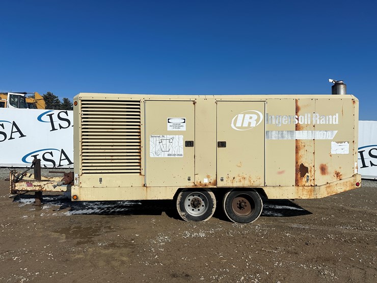 #60115-•-ingersoll-rand-1070-towable-air-compressor-image-2