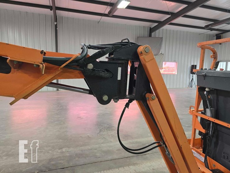 2015-jlg-e400ajpn-image-15