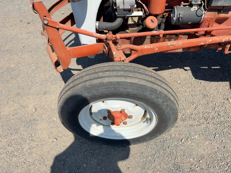 ford-tractor-image-11