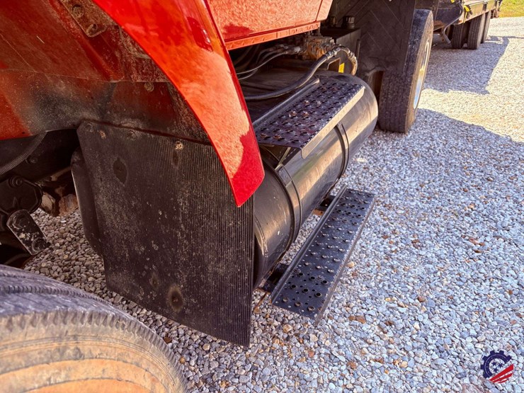 2007-international-7400-image-15