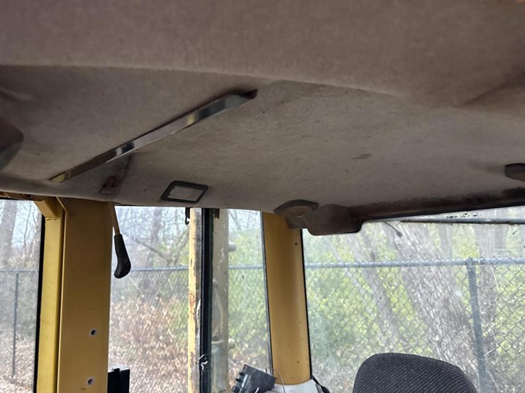 2006-caterpillar-d5n-lgp-image-29