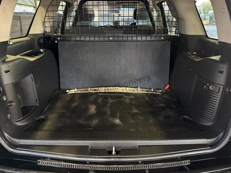 2013-chevrolet-tahoe-image-11