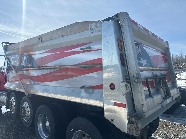 2012-international-7600-image-19