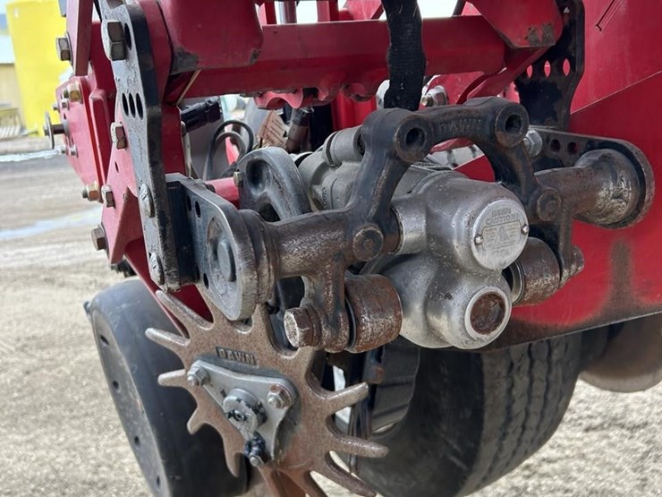 2014-white-9824-image-15