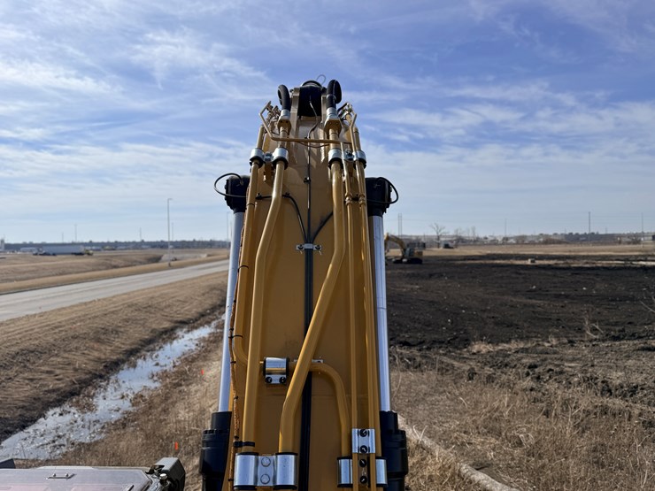 #1968-•-caterpillar-excavator-image-42