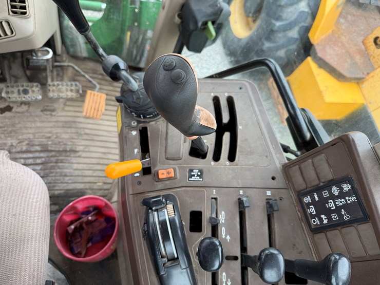 john-deere-6420-image-11