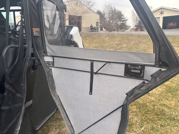 #2311-•-2023-can-am-hd-9-defender-xt-4x4-utv-image-42