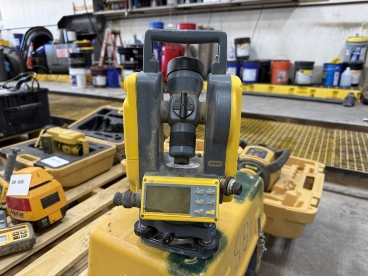 spectra-precision-det-2-theodolite-image-1