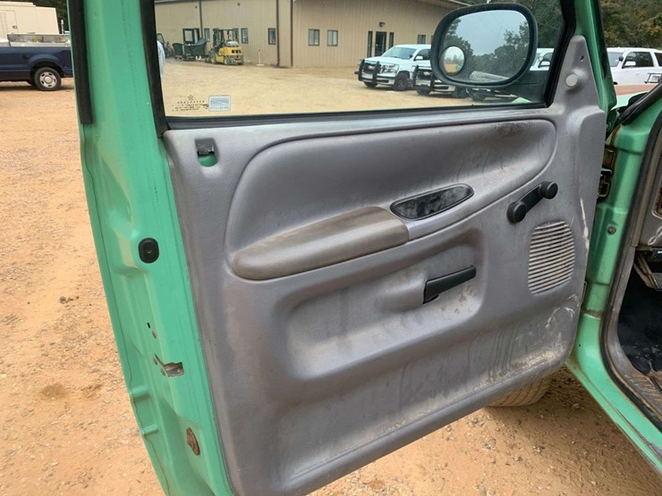 1996-dodge-ram-2500-image-10