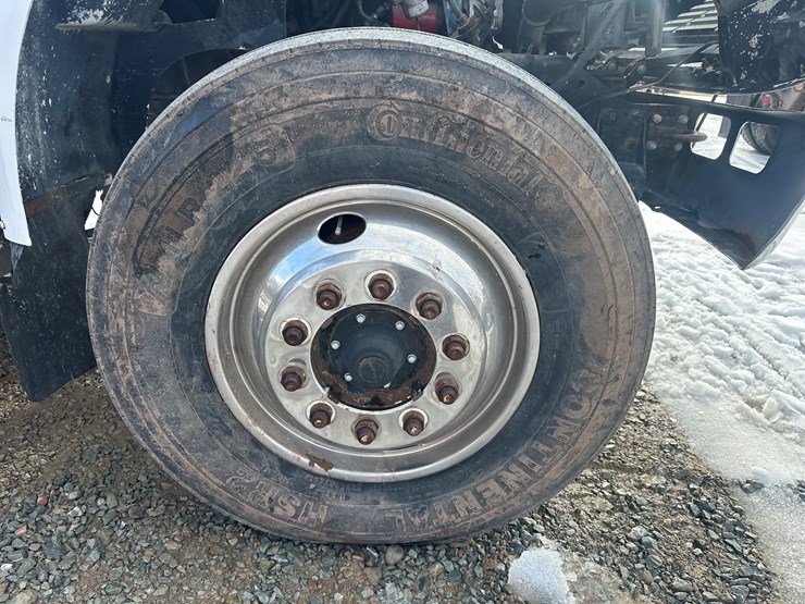 1995-international-8100-image-81