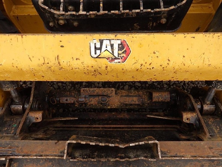 2020-caterpillar-226d3-image-17