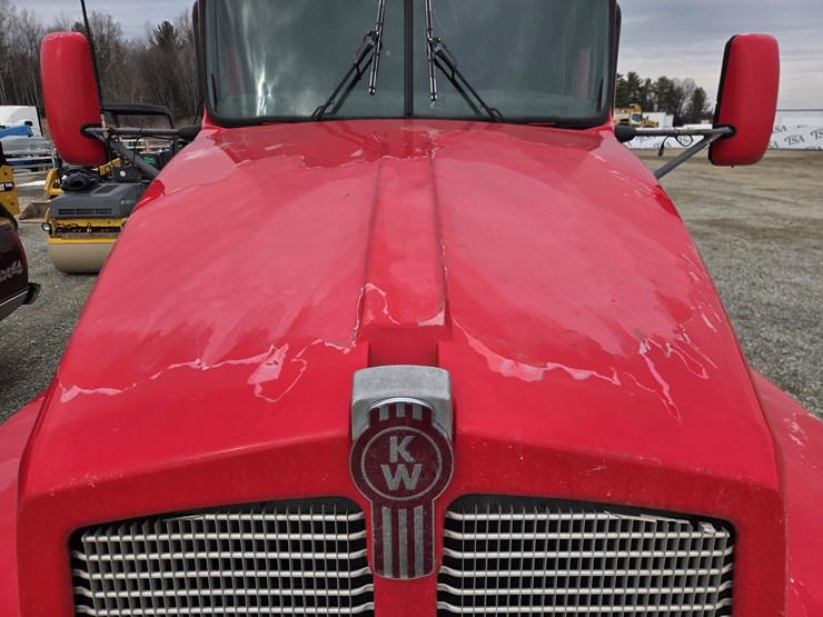 2005-kenworth-t600-image-13