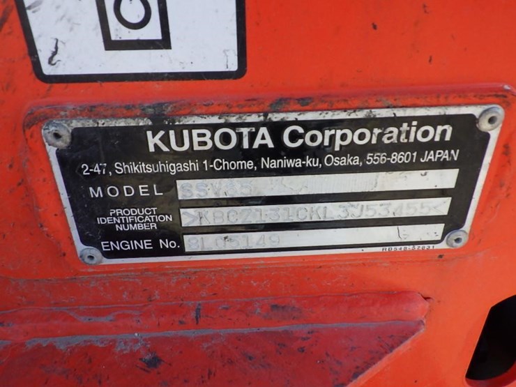 kubota-ssv65-image-30
