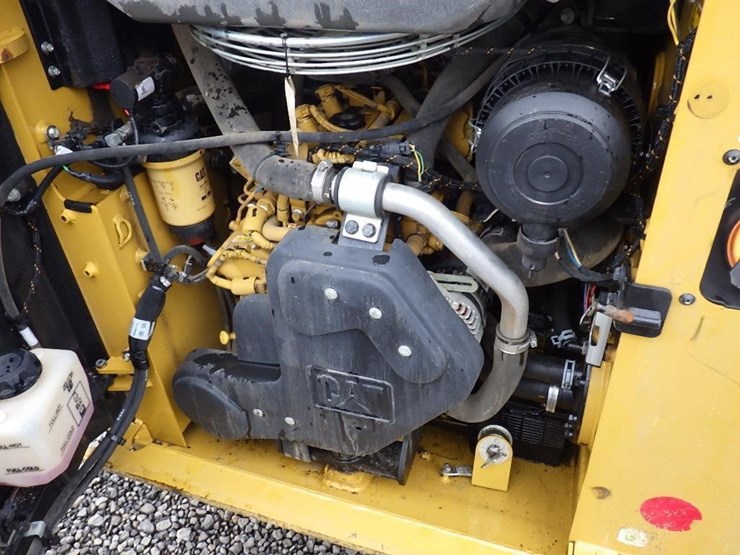2020-caterpillar-226d3-image-9