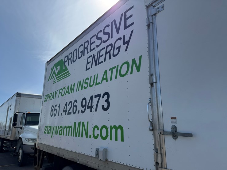 #2160-•-2006-freightliner-business-class-m2-box-truck-image-19