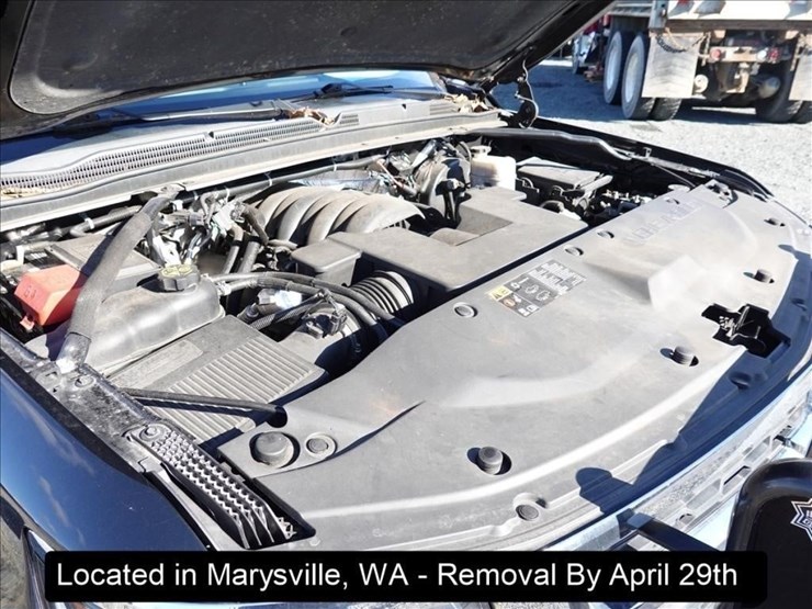 2015-chevrolet-tahoe-image-25