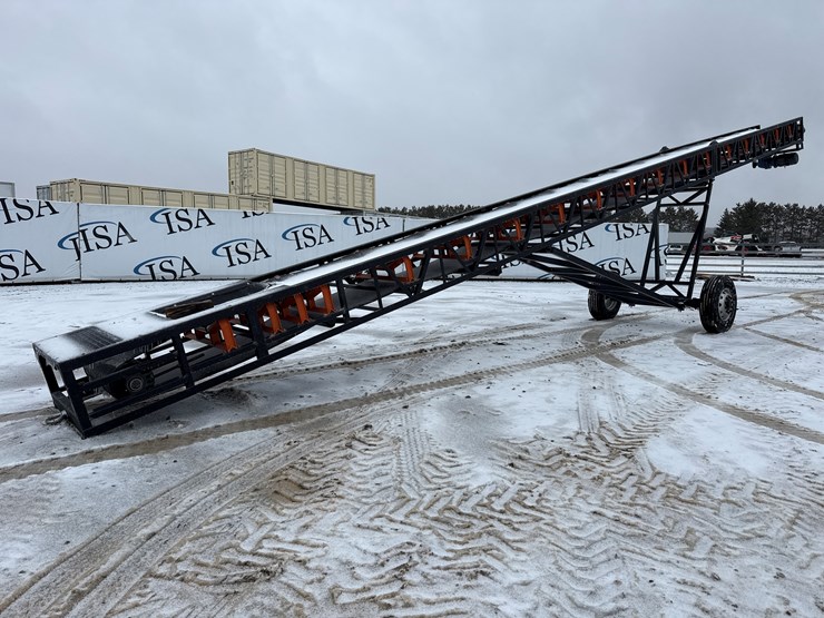 massey-ferguson-8-image-1