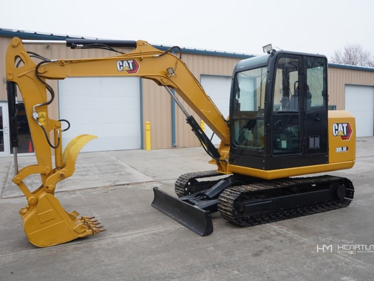 2014-caterpillar-305.5e-image-1