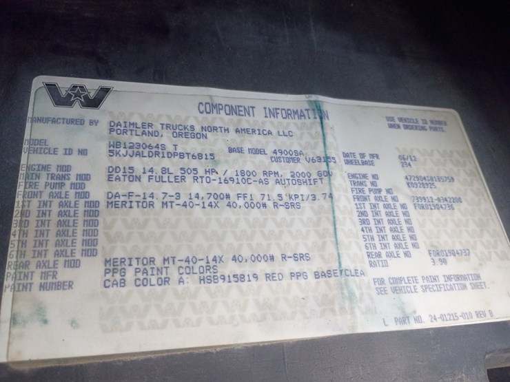 2012-massey-ferguson-8-image-63