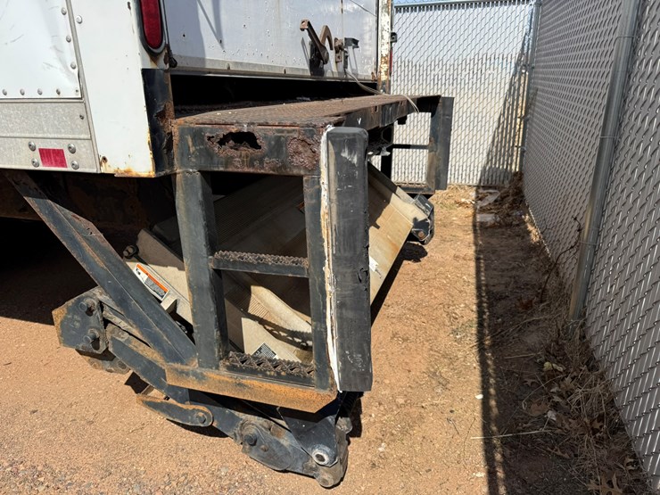 2010-international-4300-sba-image-24