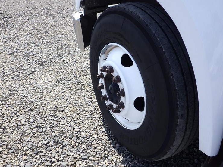 2016-ford-f650-xlt-image-26