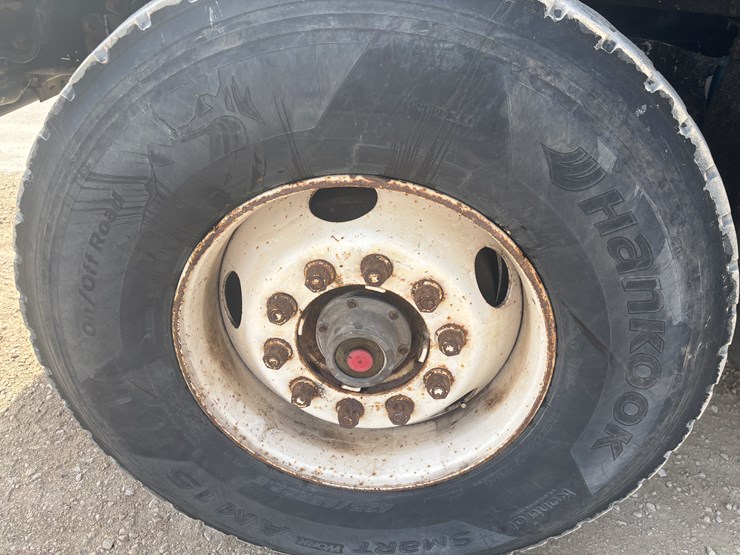 1999-sterling-l9513-image-79