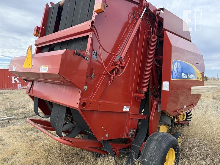 new-holland-br7090-image-1