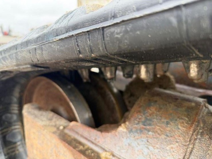 2016-bobcat-t750-image-37