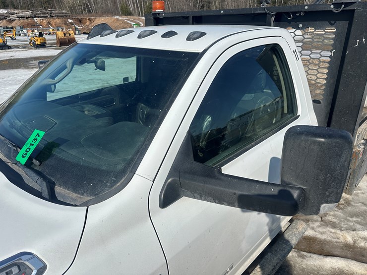 2020-dodge-3500-image-16