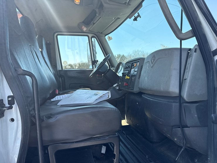 2014-international-4300-sba-image-46