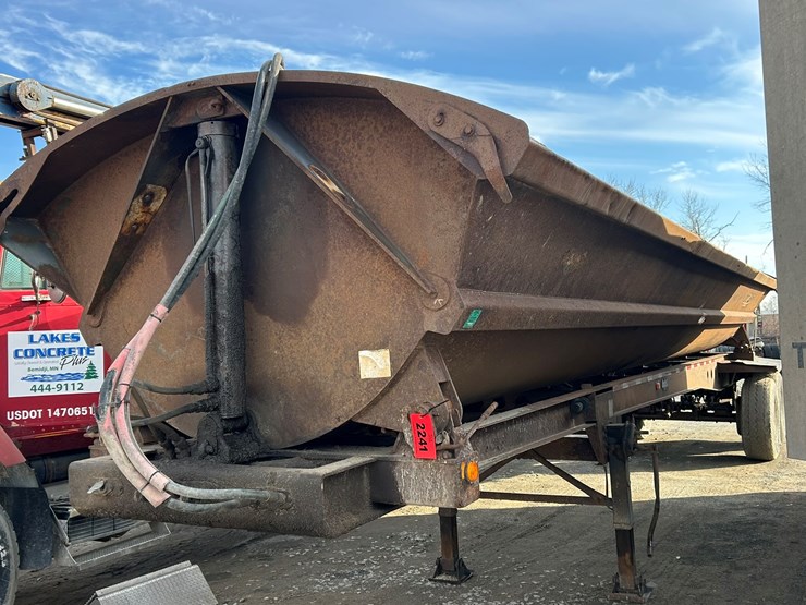 2000-axle-dump-trailer-image-1