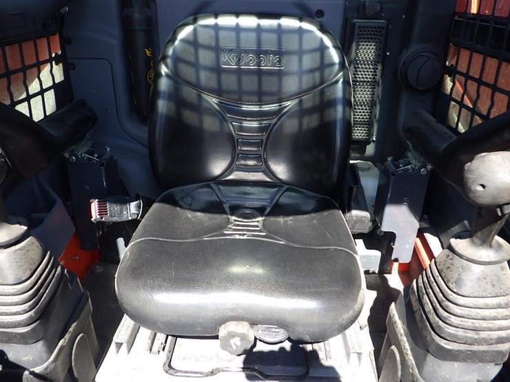 kubota-ssv65-image-22