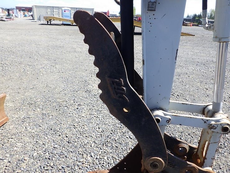 takeuchi-tb260-image-26