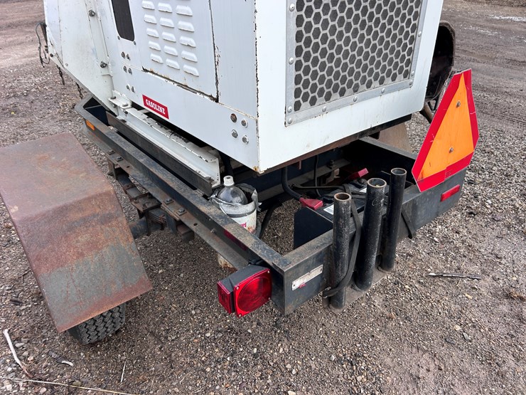 #1687-•-american-road-machinery-towable-leaf-vac-image-12