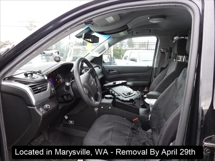 2017-chevrolet-tahoe-image-3