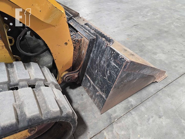 2022-caterpillar-289d3-image-11