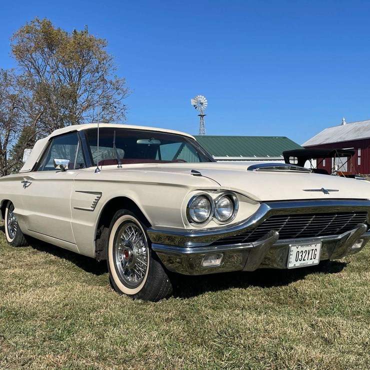 1965 Ford Thunderbird
