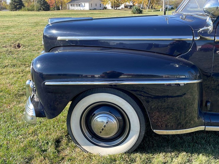 1948-ford-super-deluxe-convertible-image-21