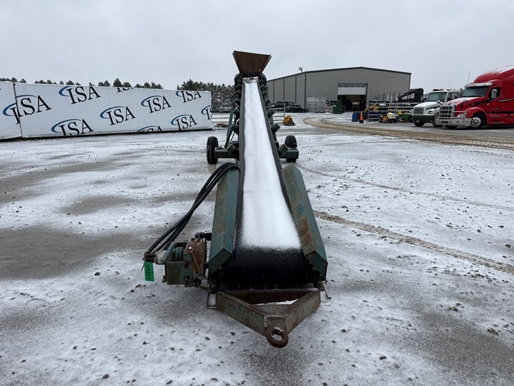 massey-ferguson-8-image-8