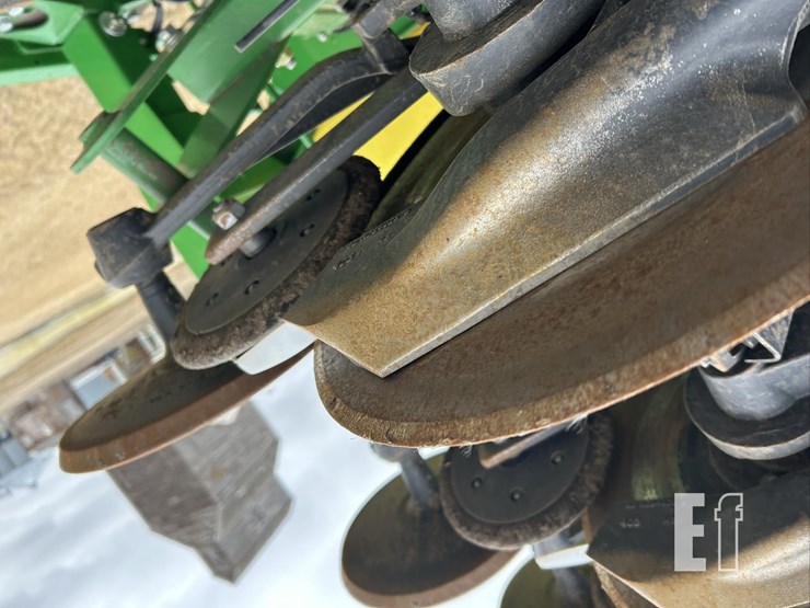 2014-john-deere-1990ccs-image-16