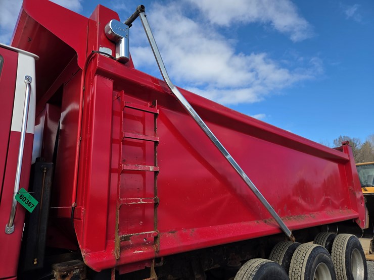 2005-massey-ferguson-8-image-20