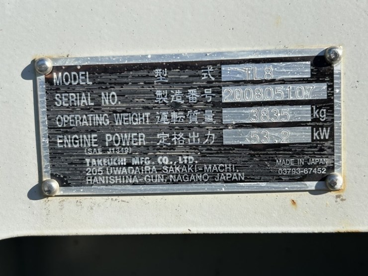 2016-takeuchi-tl8-image-11