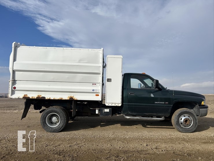 2001-dodge-ram-3500-image-4
