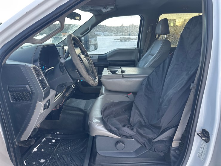 2017-ford-f350-image-37