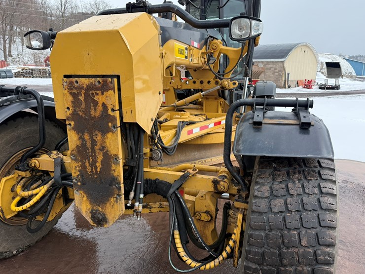 caterpillar-160m-image-9