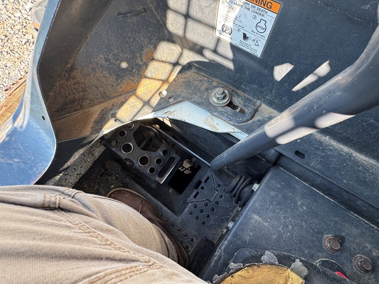 bobcat-t550-image-45