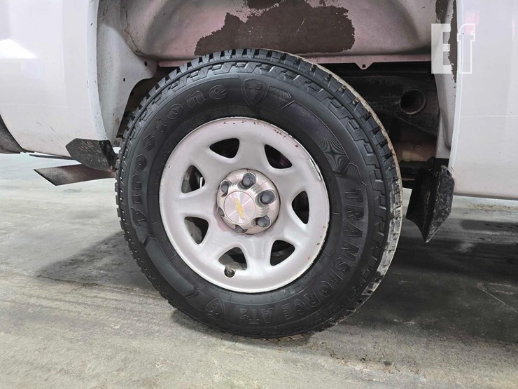 2015-chevrolet-silverado-1500-image-21