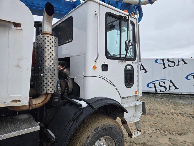 massey-ferguson-8-image-15