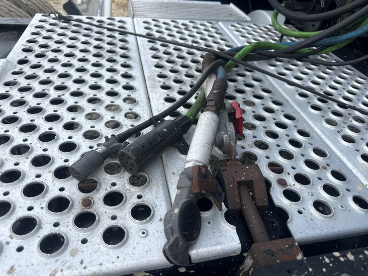 2020-kenworth-t680-image-21