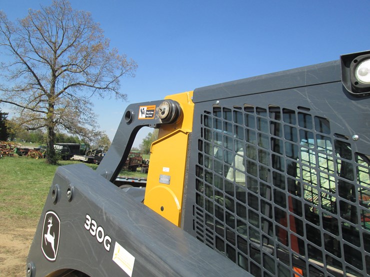 deere-330g-image-15